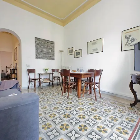 Cozy Merulana Apartment